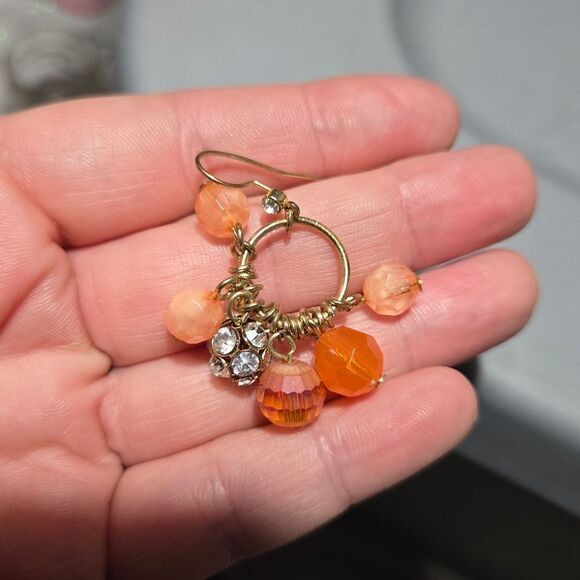 Vintage dangling bead earrings - Picture 4 of 5